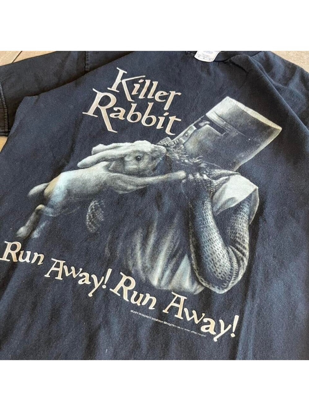 Monty Python Killer Rabbit Run Away Tee M - Picture 3 of 7